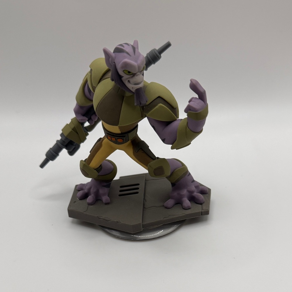 Disney Reptile Figure - Olive and Lavender